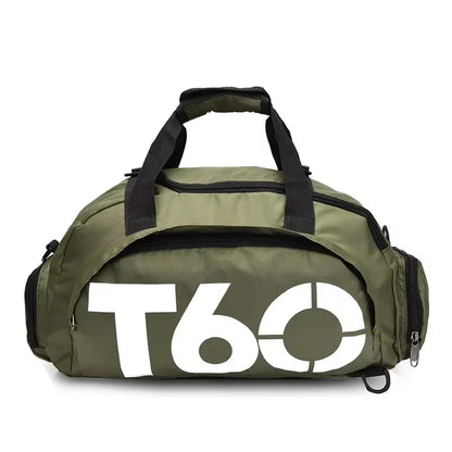 Mala de ginásio impermeável T60 em preto com letras azuis, ideal para treino e viagem. Mala de ginásio impermeável T60 em preto com letras azuis, ideal para treino e viagem.