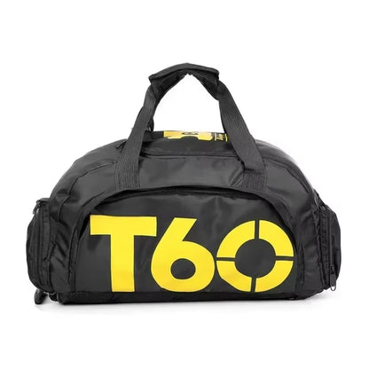 Mala de ginásio impermeável T60 em preto com letras azuis, ideal para treino e viagem. Mala de ginásio impermeável T60 em preto com letras azuis, ideal para treino e viagem.